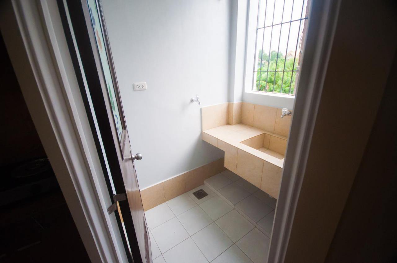 Nf Suites Davao City Eksteriør billede